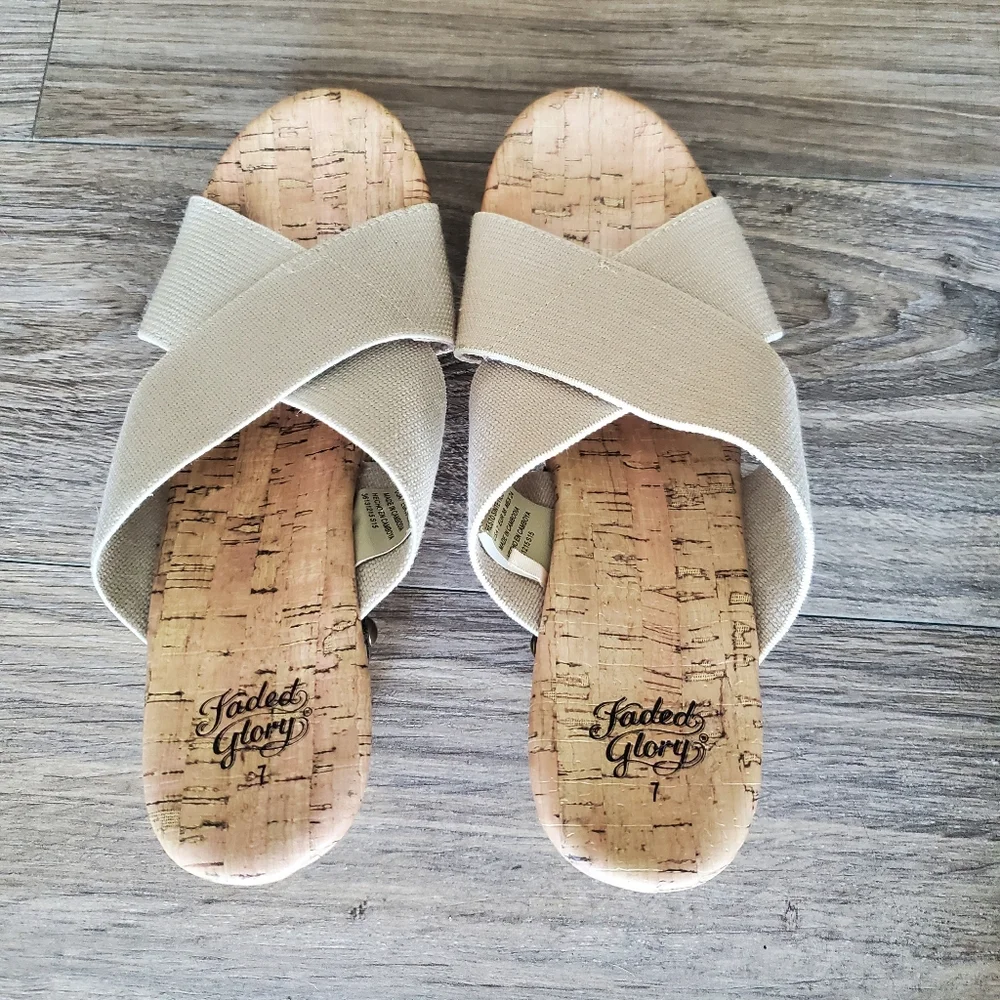 Faded Glory Wedge Sandals‎